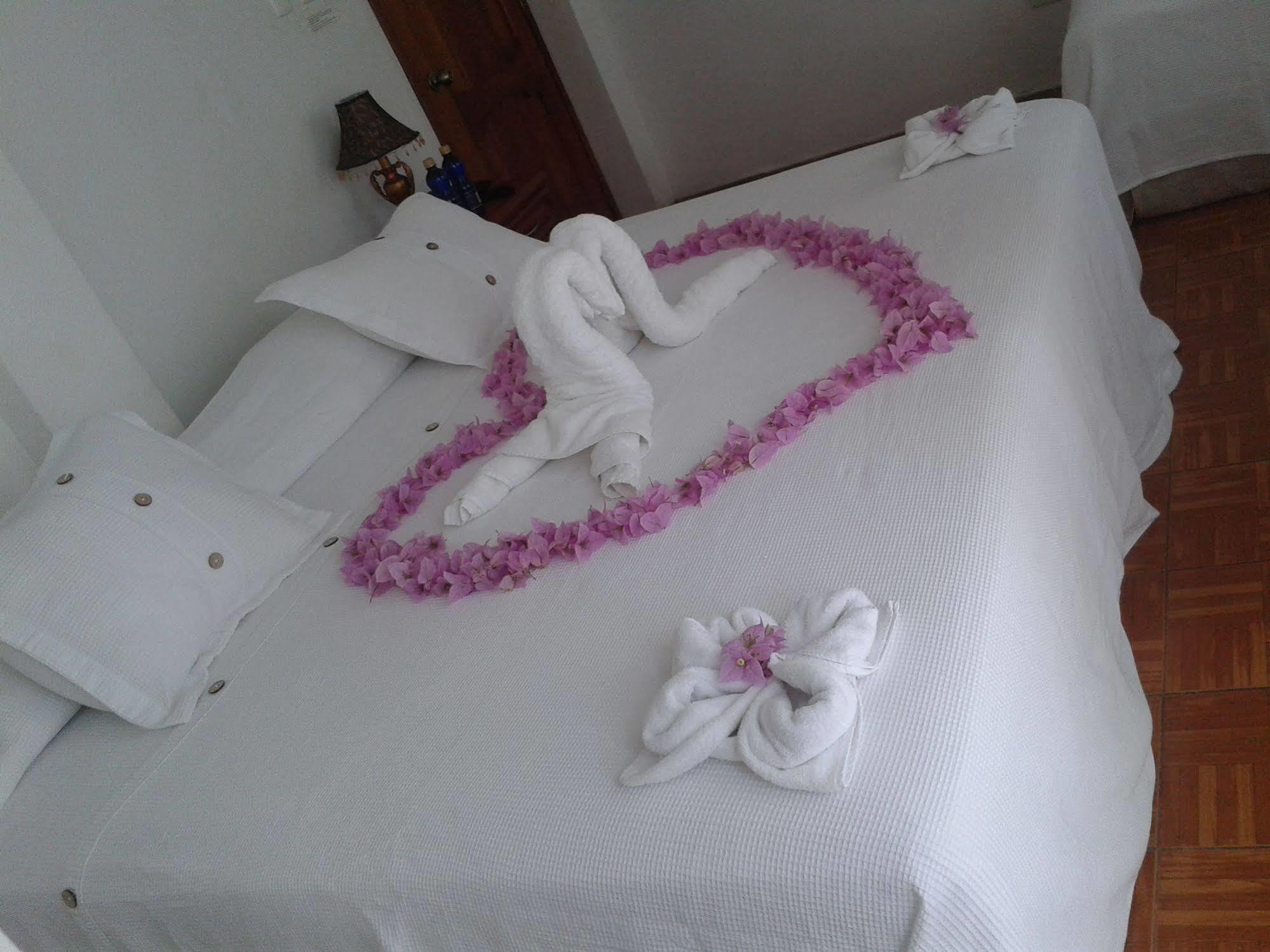 פורטו איורה Galapagos Islands Hotel מראה חיצוני תמונה